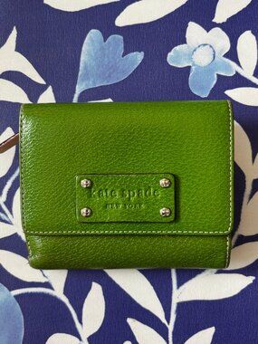 Kate Spade Apple Green Pebbled Leather Folding Wallet